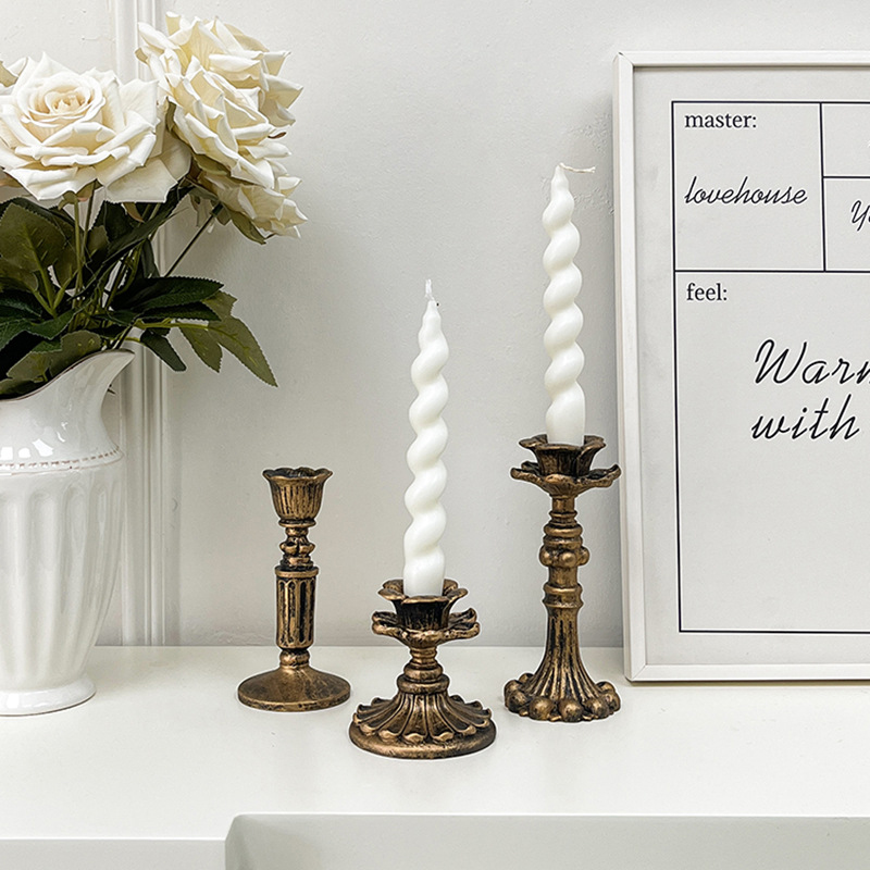 Tables - Vintage bronzen kandelaar beeldje antieke bloemenkaarsenhouder